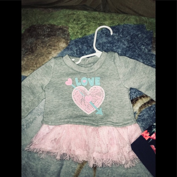 Baby girl 💗BUNDLE (Jackets, throw over )‼️ - Picture 3 of 5
